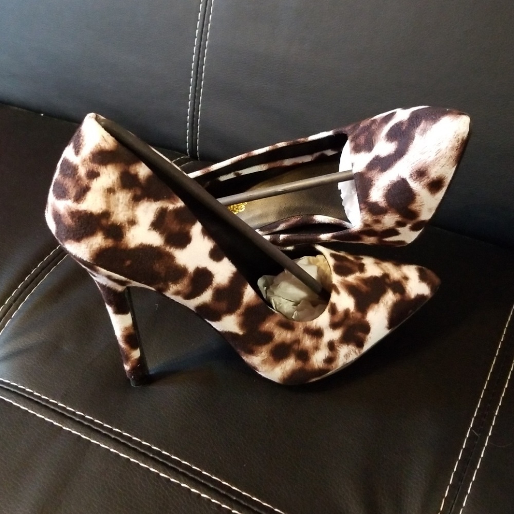 New never worn animal print heels